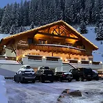 Chasa Monthani